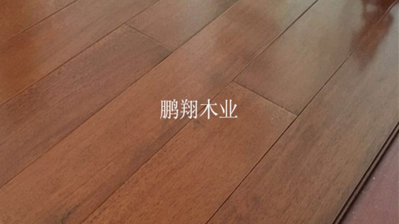 实木多层地板：揭秘其优缺点，助您明智选择